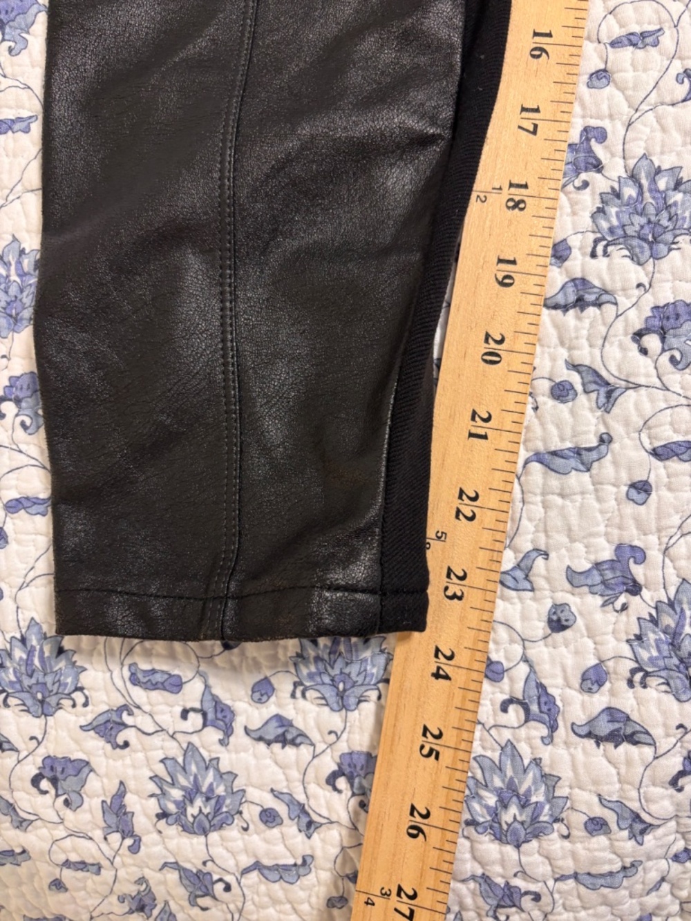 BCBGMAXAZRIA Moto Leggings S Black Faux Leather Cargo Pockets Stretch Pants - Picture 8 of 8